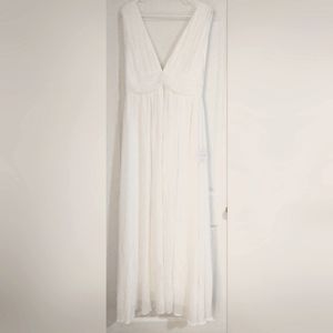 Lulu's Sleeveless Tulle Maxi Dress.